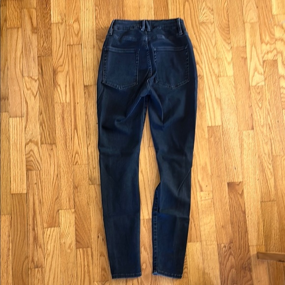 Good American Blue Straight Leg Jeans - Picture 5 of 5